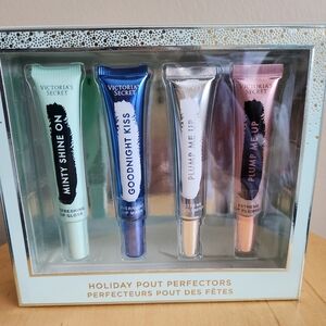 VS Holiday Pout Perfectors